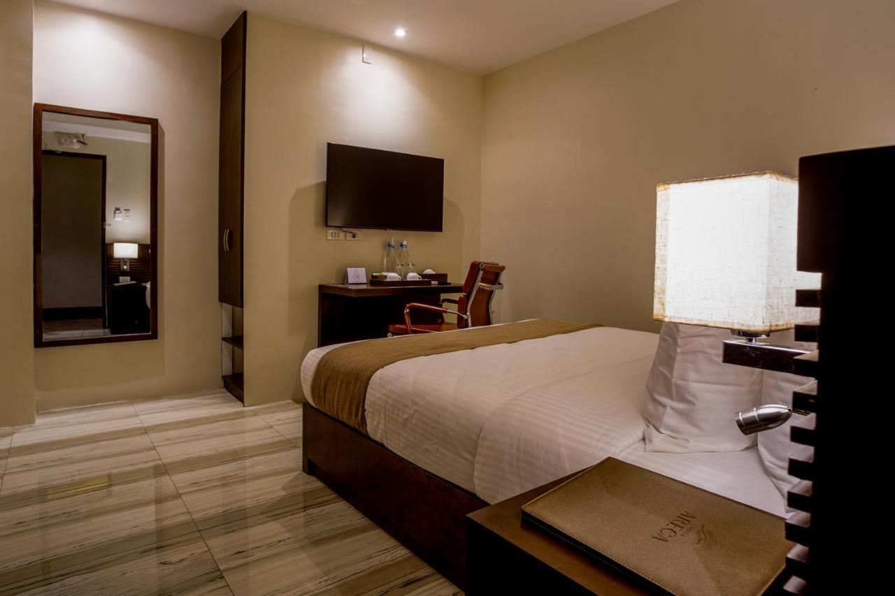 Hotel Areca Легазпи Екстериор снимка