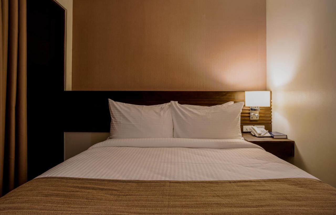 Hotel Areca Легазпи Екстериор снимка
